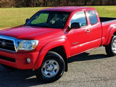 well serviced 2007 Toyota Tacoma lifted for sale