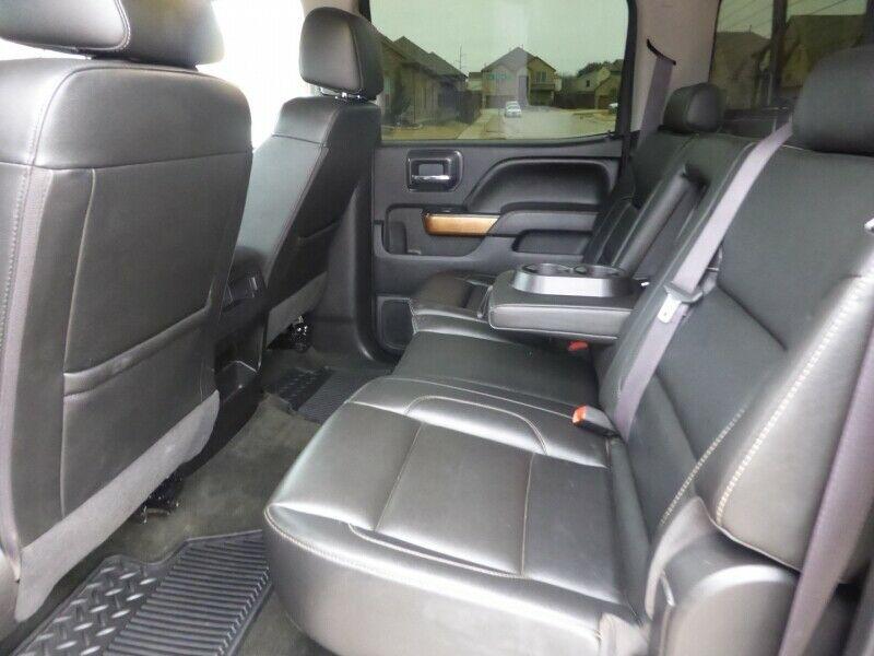 2016 Chevrolet Silverado 3500 4WD Crew Cab 153.7 LTZ lifted [loaded]