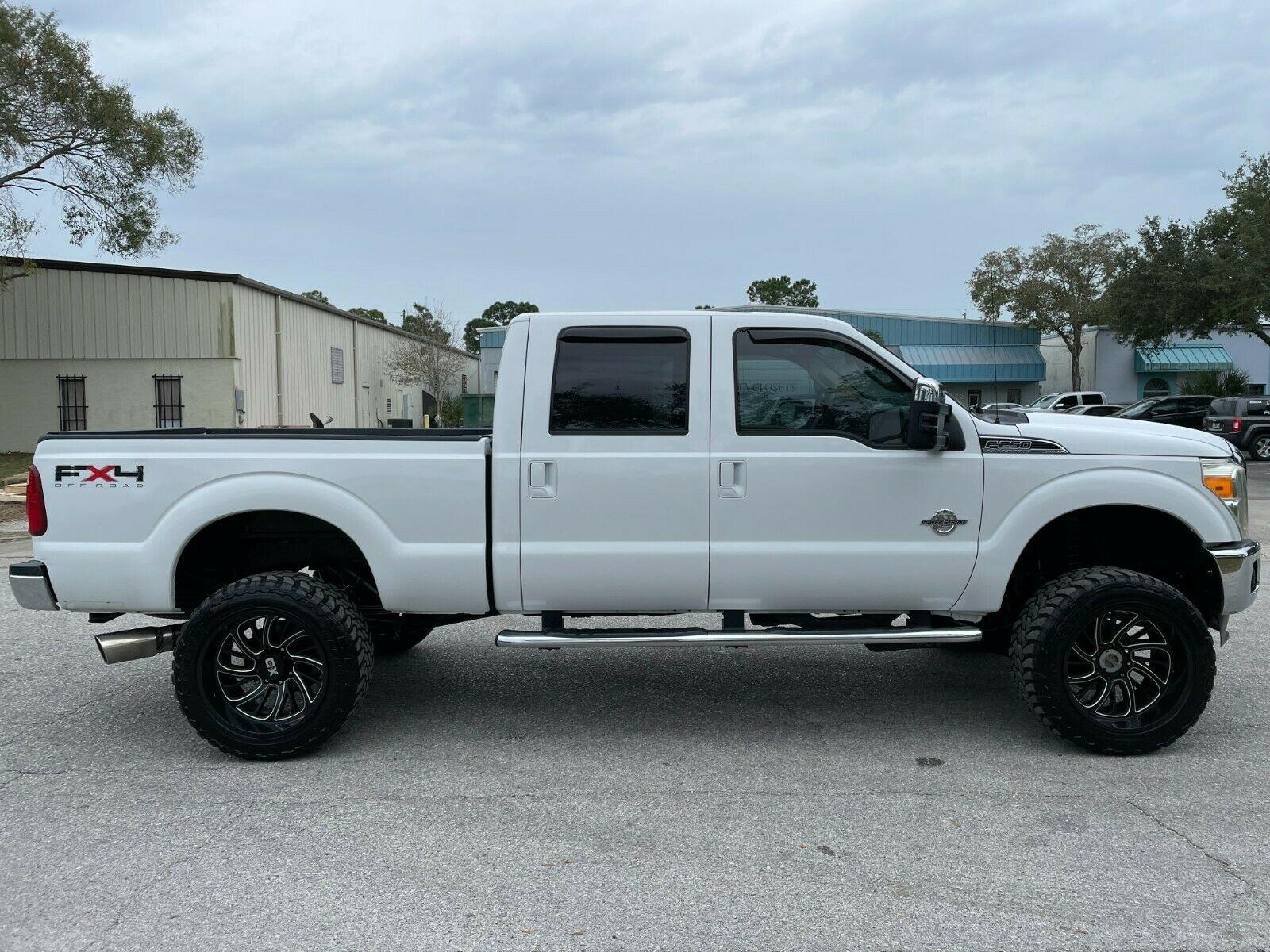 2011 Ford F-250 Lariat Crew Cab Lifted [no issues] for sale