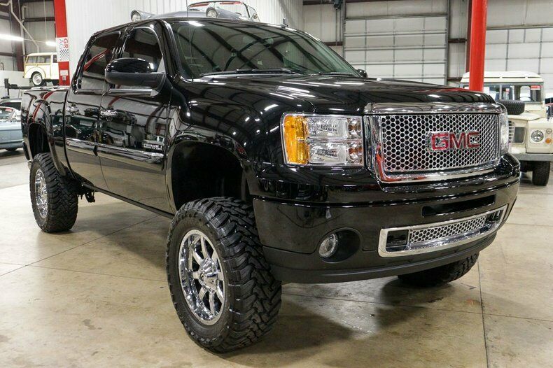 2012 GMC Sierra 1500 Denali lifted [loaded with options]