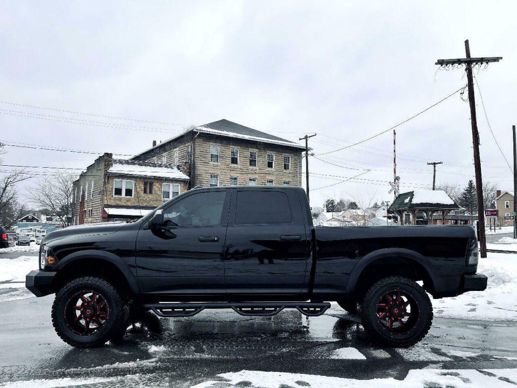 2012 Ram 2500 4WD Crew Cab 149″ SLT lifted [well optioned]