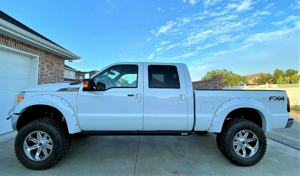 2014 Ford F-250 Lariat lifted [loaded with goodies]
