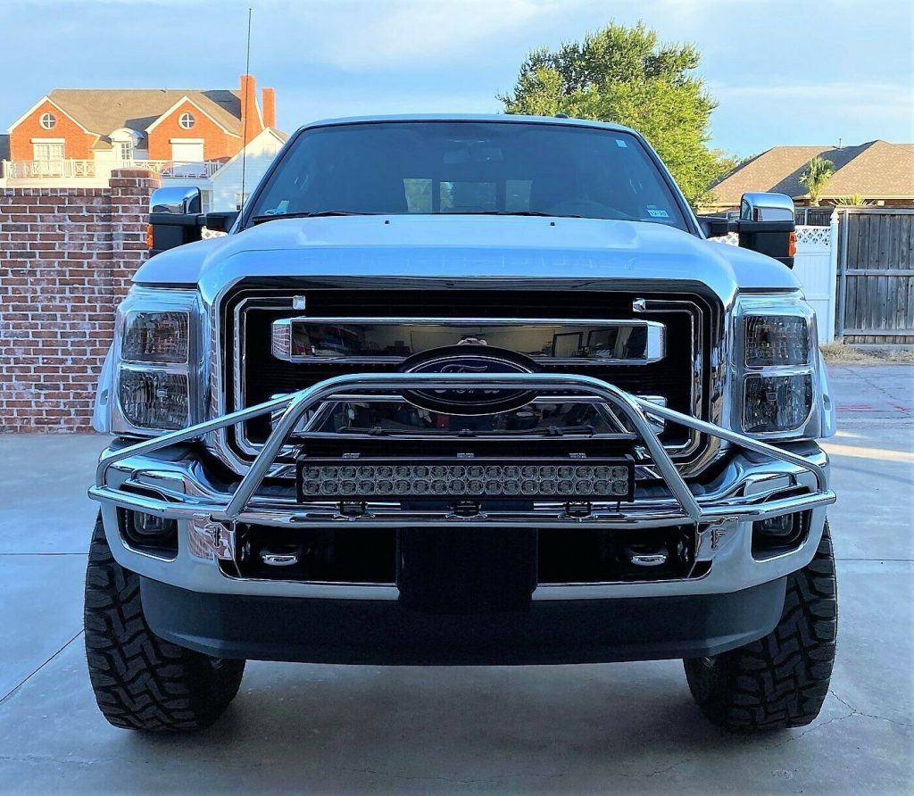 2014 Ford F-250 Lariat lifted [loaded with goodies]