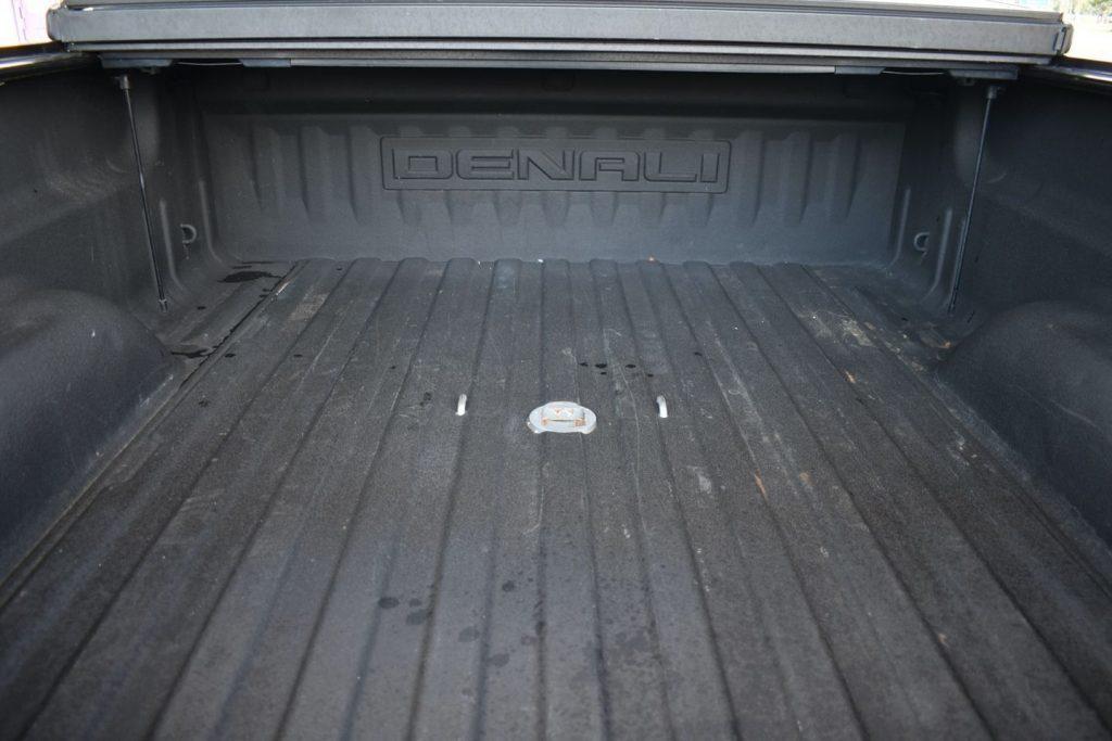 2015 GMC Sierra 2500 Denali lifted [mint shape]