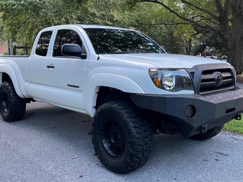 2005 Toyota Tacoma lifted [TRD Off Road Package] for sale