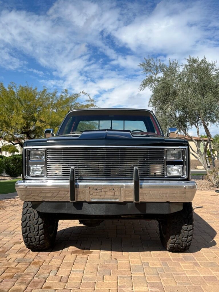 1984 1984 Chevrolet K10 Square Body Shortbed lifted [fully restored]