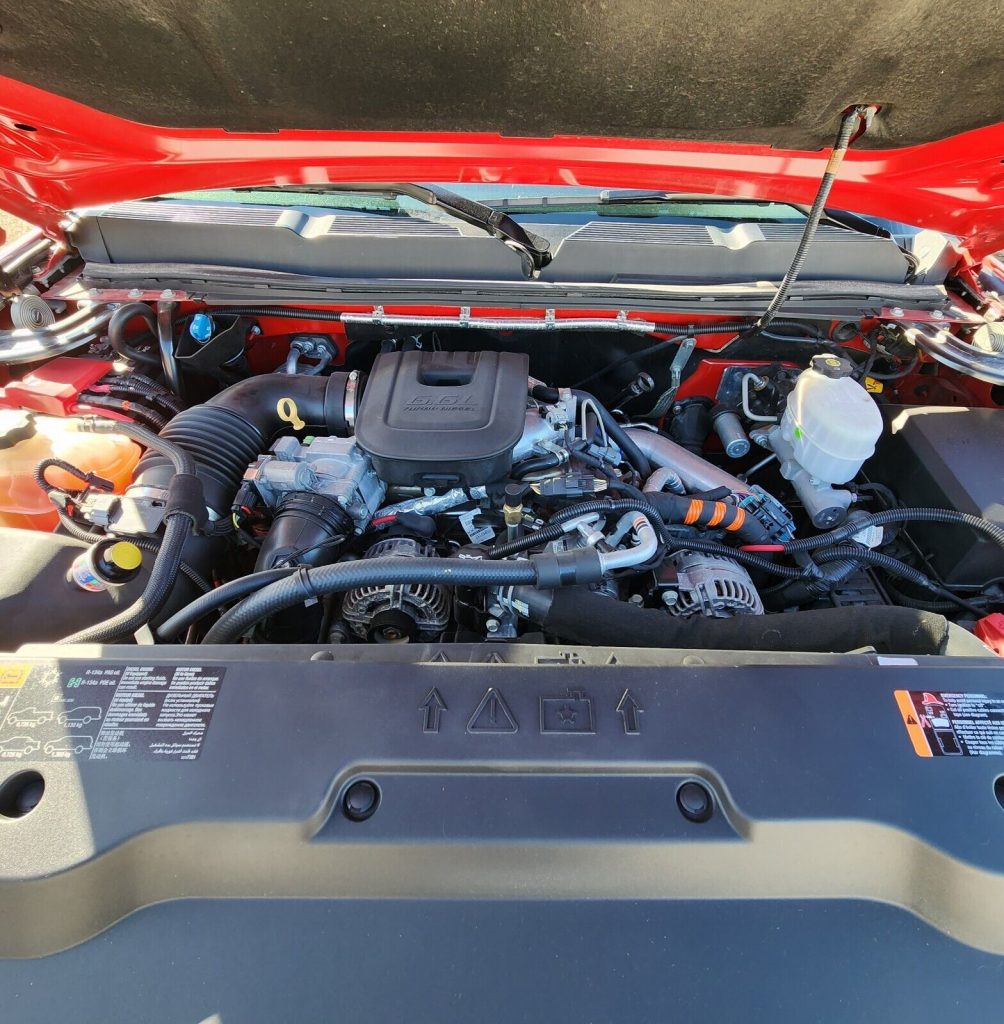2013 Chevrolet Silverado 2500 HD LTZ 4×4 lifted [fully loaded and garage kept]