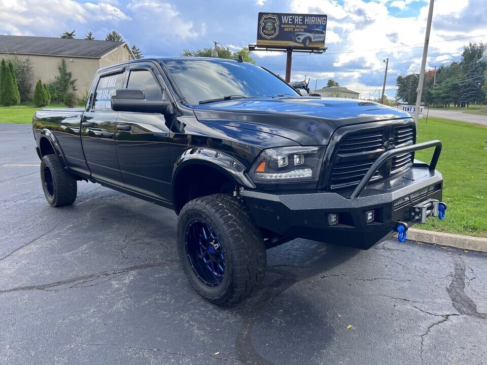 2014 Dodge Ram 3500 lifted [well modified]