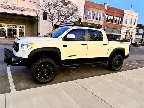 2015 Toyota Tundra Crewmax TRD lifted [fully loaded] for sale
