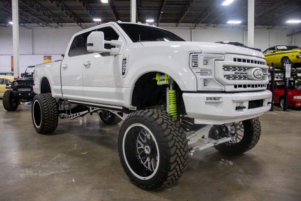 2020 Ford F-250 Lariat lifted [great modifications]