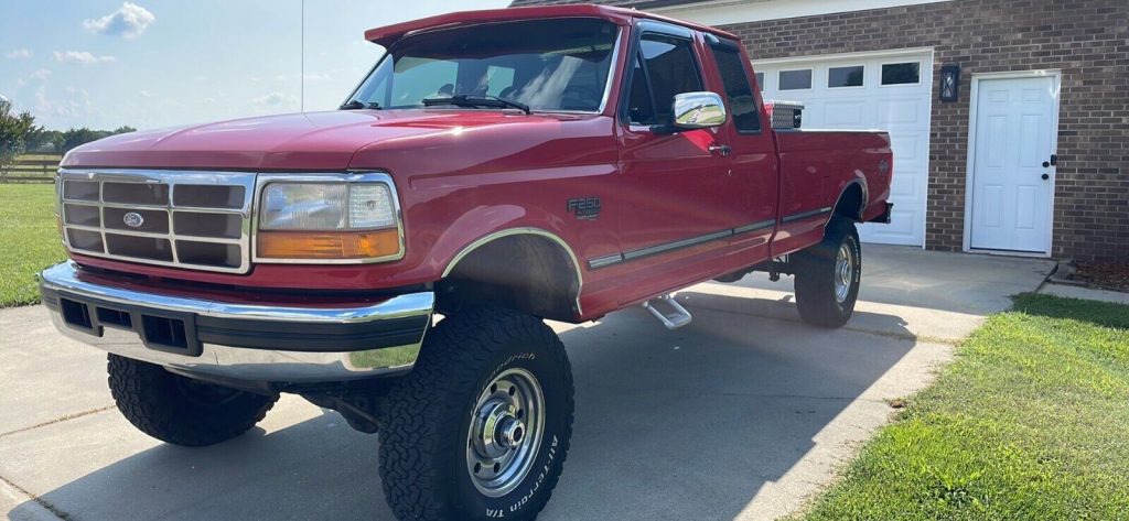 1996 Ford F-250 XLT pickup lifted [upgraded]