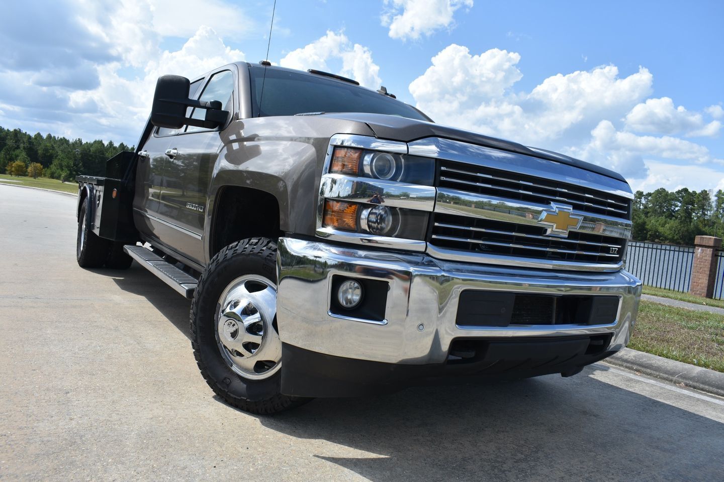 2015 Chevrolet Silverado 3500 LTZ lifted [flatbed] for sale