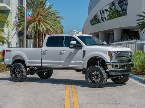 2017 Ford F-350 Lariat crew cab lifted [pristine condition] for sale