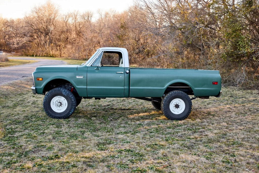 1972 GMC C/K 2500 Pickup lifted [nicely modified]