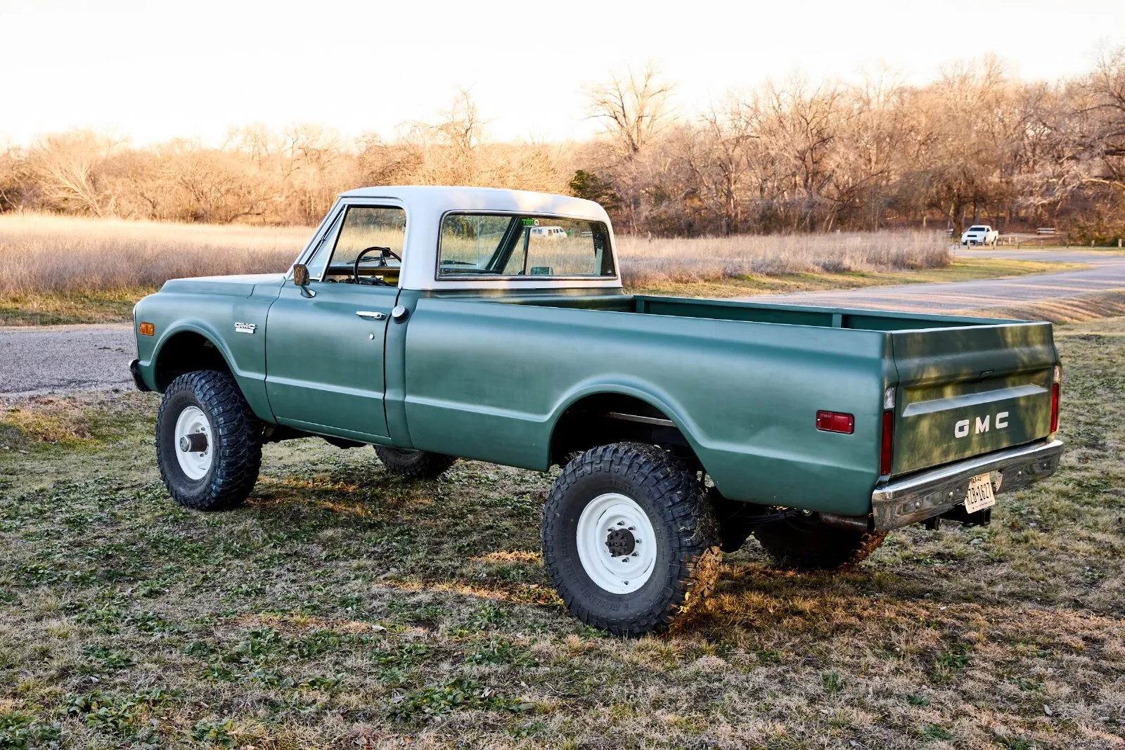 1972 GMC C/K 2500 Pickup lifted [nicely modified]