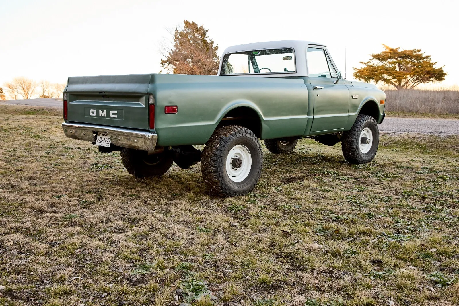 1972 GMC C/K 2500 Pickup lifted [nicely modified]