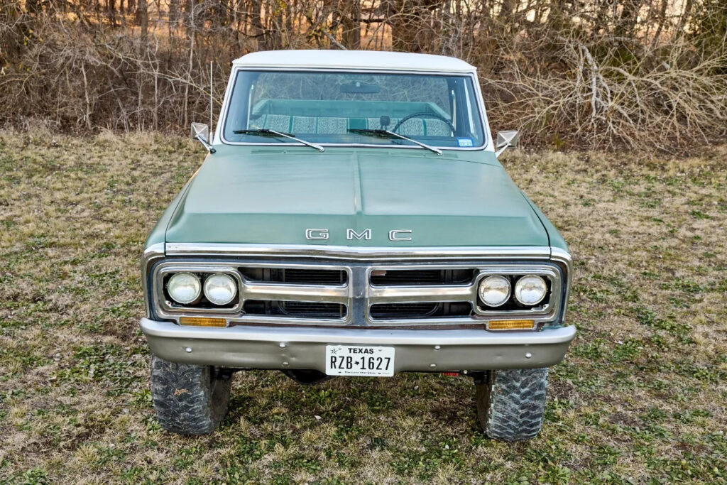 1972 GMC C/K 2500 Pickup lifted [nicely modified]