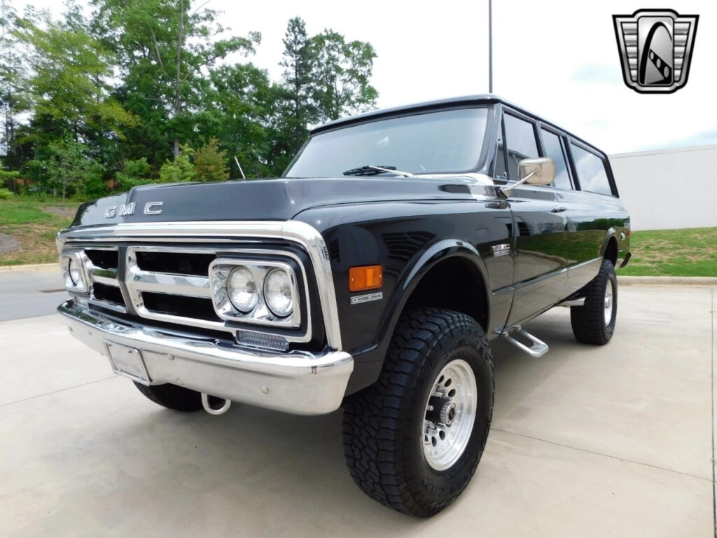 Black 1972 GMC Suburban Other 350 CID V8 TH400