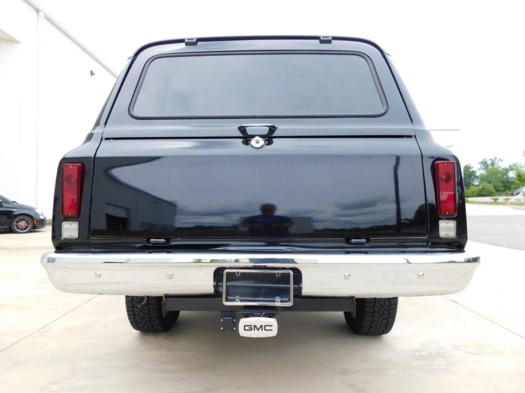 Black 1972 GMC Suburban Other 350 CID V8 TH400