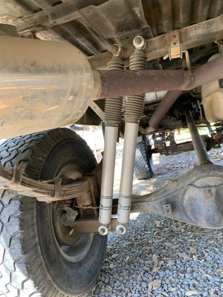 1986-1987 Nissan D21 std 4cyl 4”-6” lift