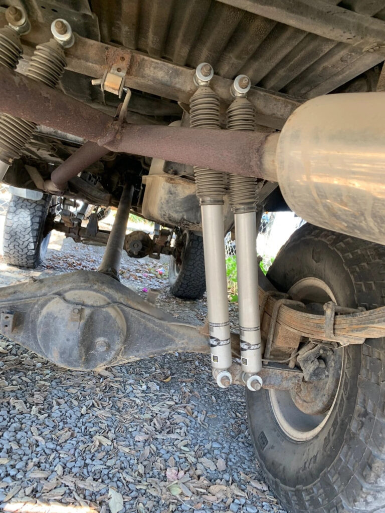 1986-1987 Nissan D21 std 4cyl 4”-6” lift