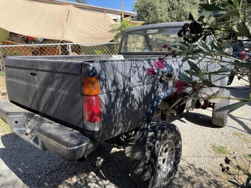 1986-1987 Nissan D21 std 4cyl 4”-6” lift