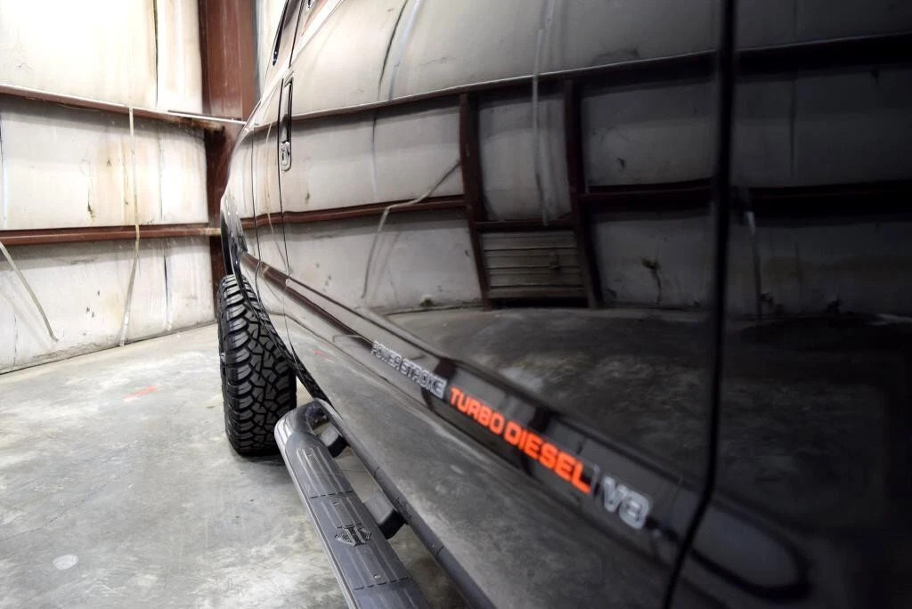 2004 Ford F-250 Super Duty Crew Cab Long Bed Harley Davidson