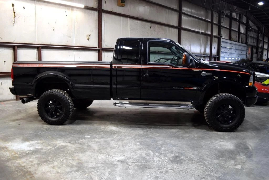 2004 Ford F-250 Super Duty Crew Cab Long Bed Harley Davidson