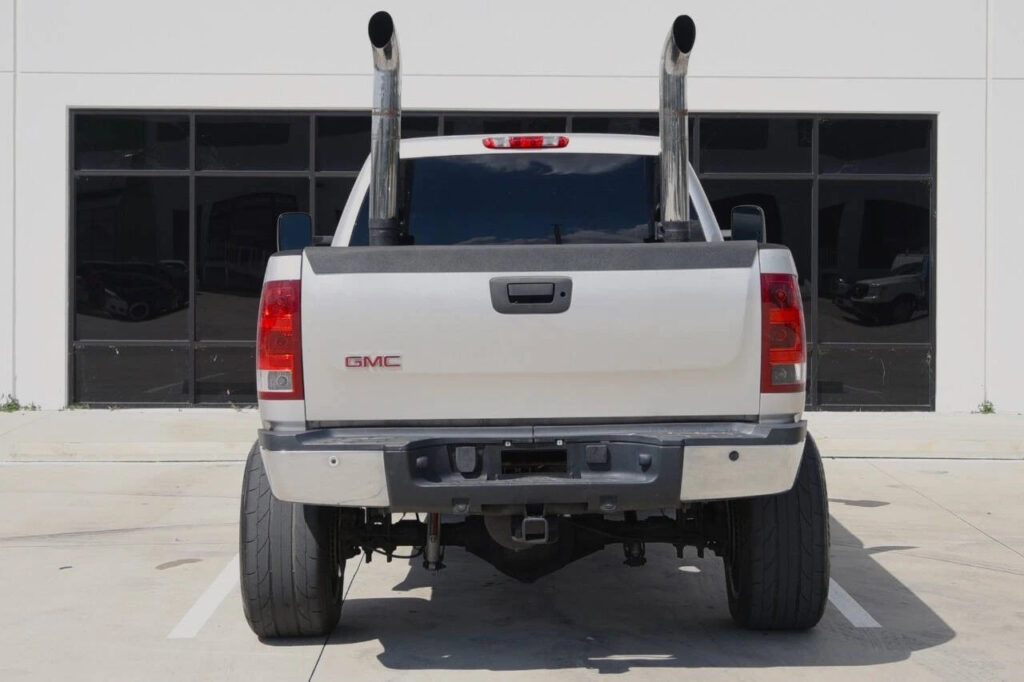 2009 GMC Sierra 2500 HD SLT 4×4 4dr Crew Cab SB