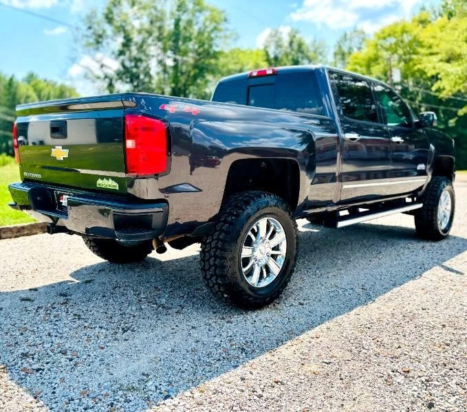 2014 Chevrolet Silverado 1500 High Country Crew Cab 4WD