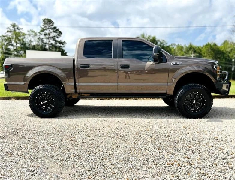 2016 Ford F-150 XLT Supercrew 5.5-Ft. Bed 4WD