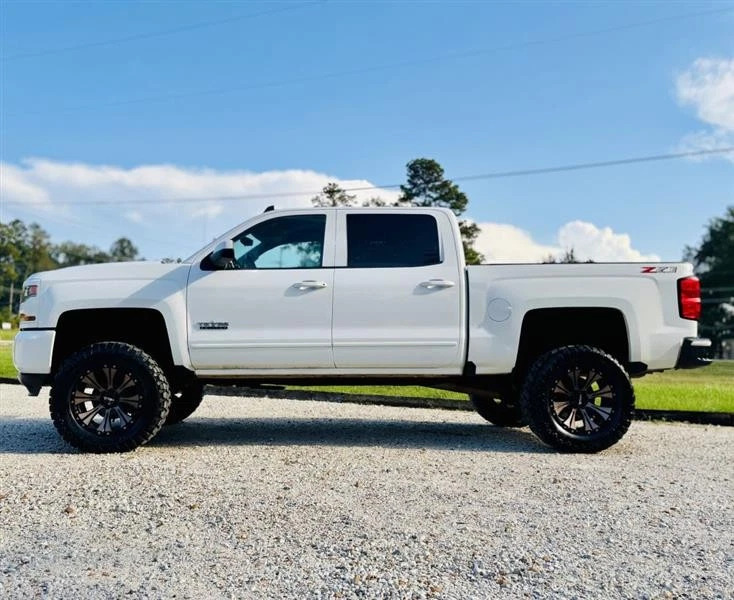 2018 Chevrolet Silverado 1500 LT Crew Cab 4WD