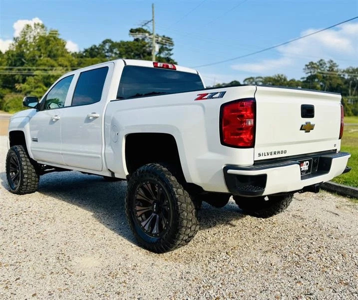 2018 Chevrolet Silverado 1500 LT Crew Cab 4WD