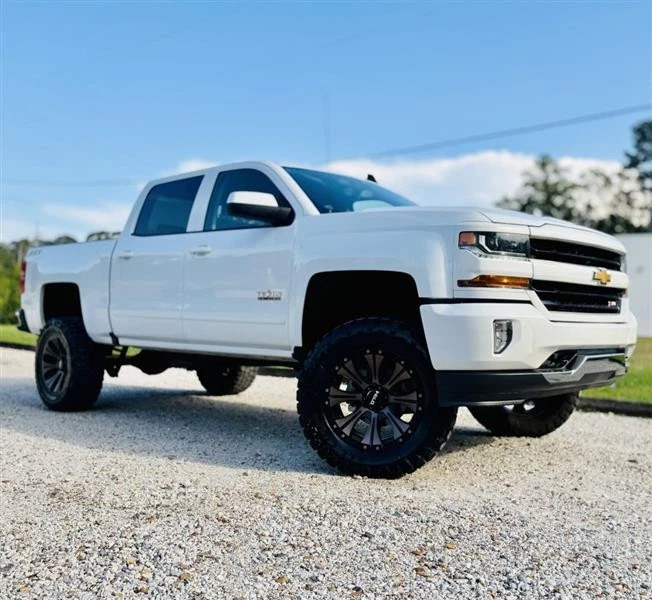 2018 Chevrolet Silverado 1500 LT Crew Cab 4WD
