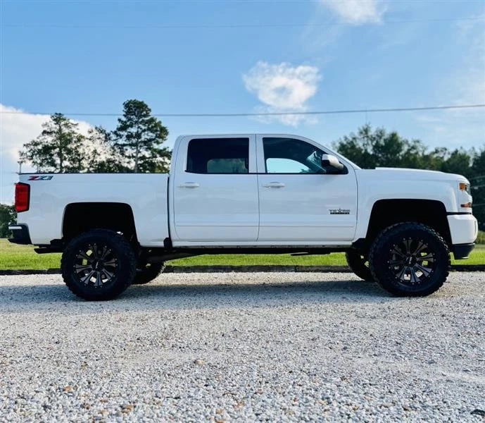 2018 Chevrolet Silverado 1500 LT Crew Cab 4WD