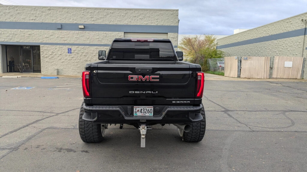 2024 GMC Sierra 2500 Denali Crew Cab 4WD